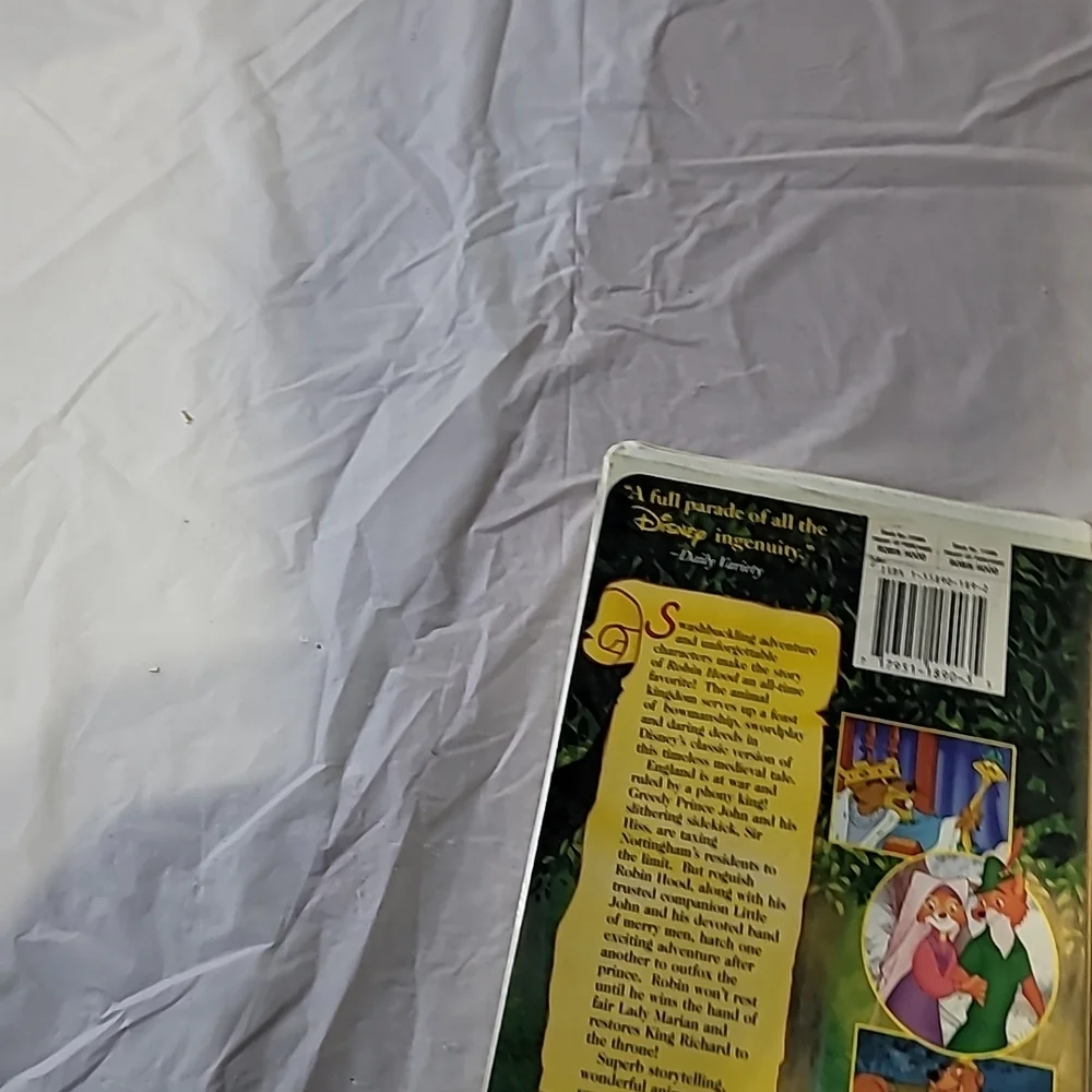 Disney Robin Hood VHS Tape